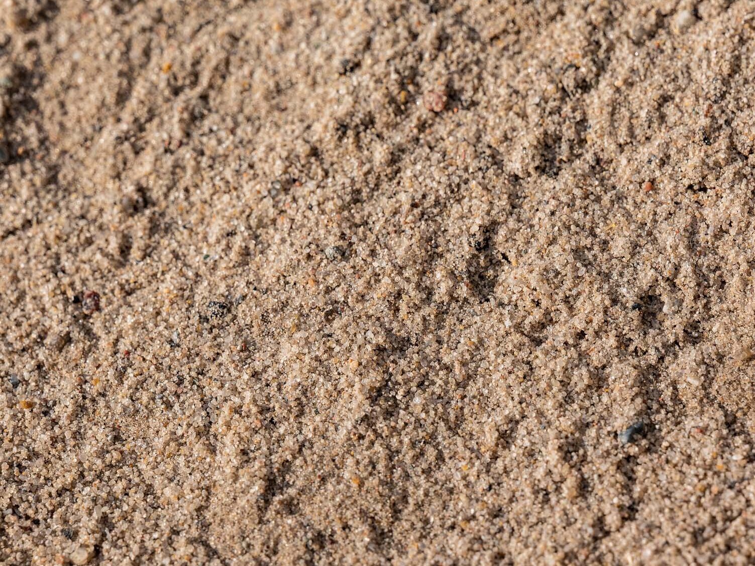 Sand, gesiebt 0-2 mm (Plattensand)